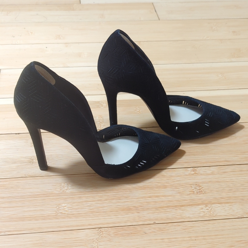 Jessica Simpson Black Heels - Picture 4 of 8